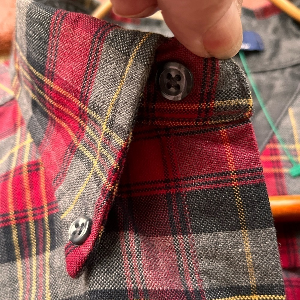 Tommy Hilfiger Black Gray Red Plaid Check Button Down Shirt Men’s - Picture 7 of 14